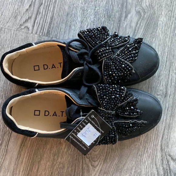 Sneakers D.A.T.E. - Picture 2 of 2